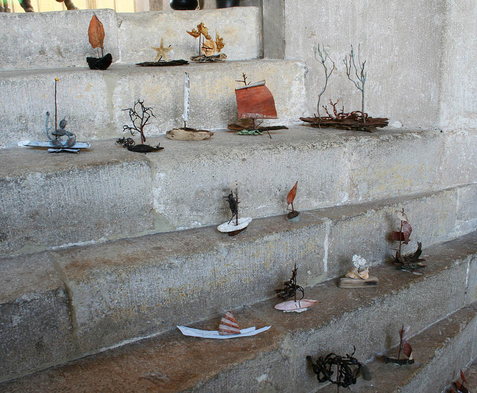 Vessels at the top of the steps